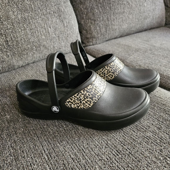 Crocs W/ Animal Print Strip - Picture 2 of 15